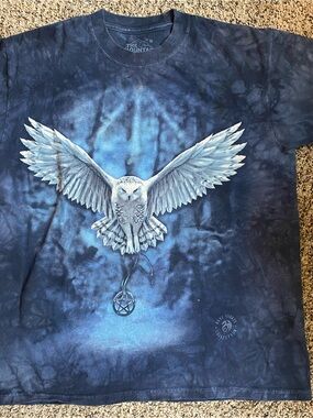 The Mountain Blue Tie-dye Snow Owl in Flight Graphic Tee